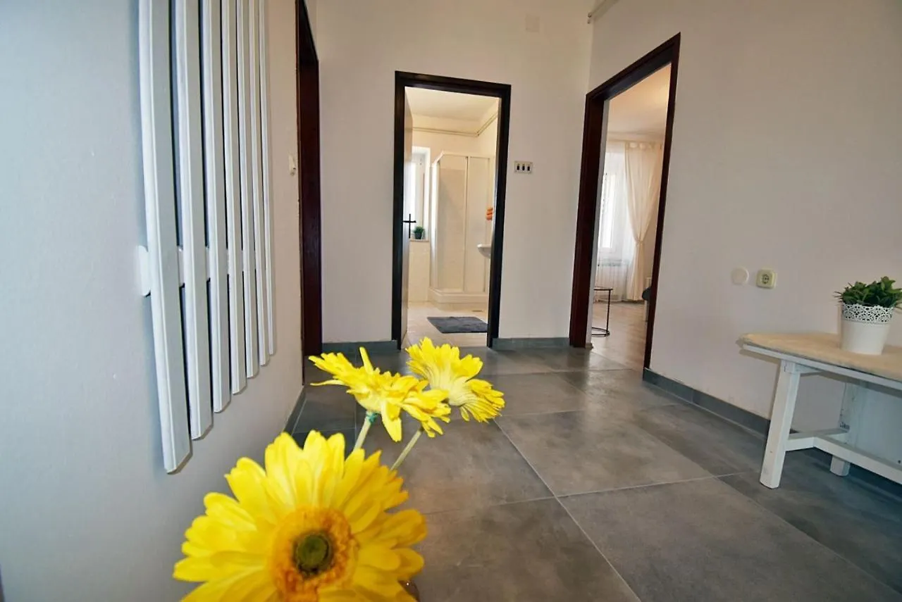 Apartment M&A - A Fazana Croatia